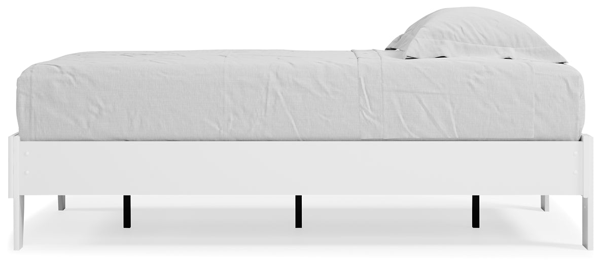 Ashley Express - Piperton  Platform Bed